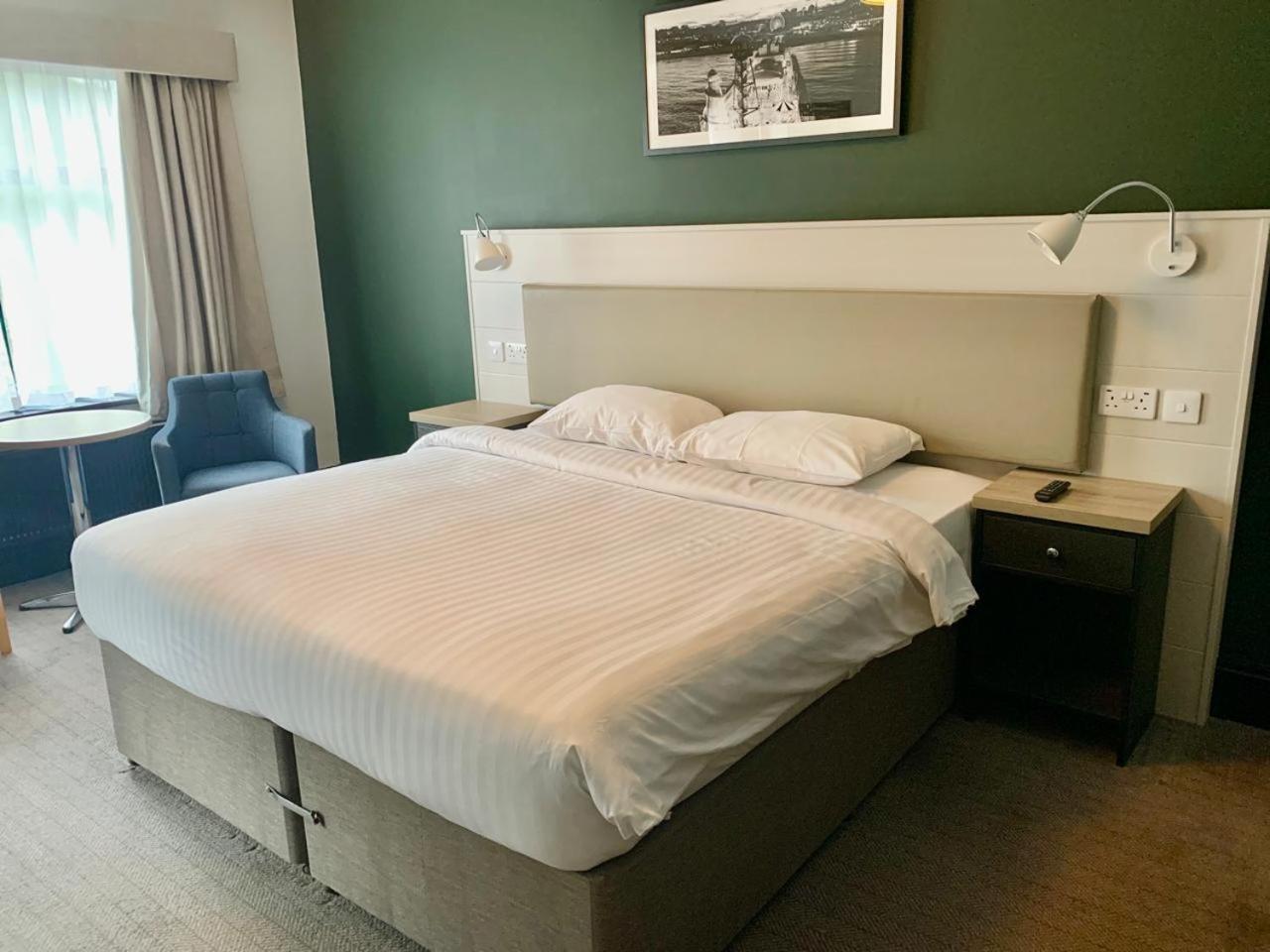 Park Inn By Radisson ボーンマス エクステリア 写真