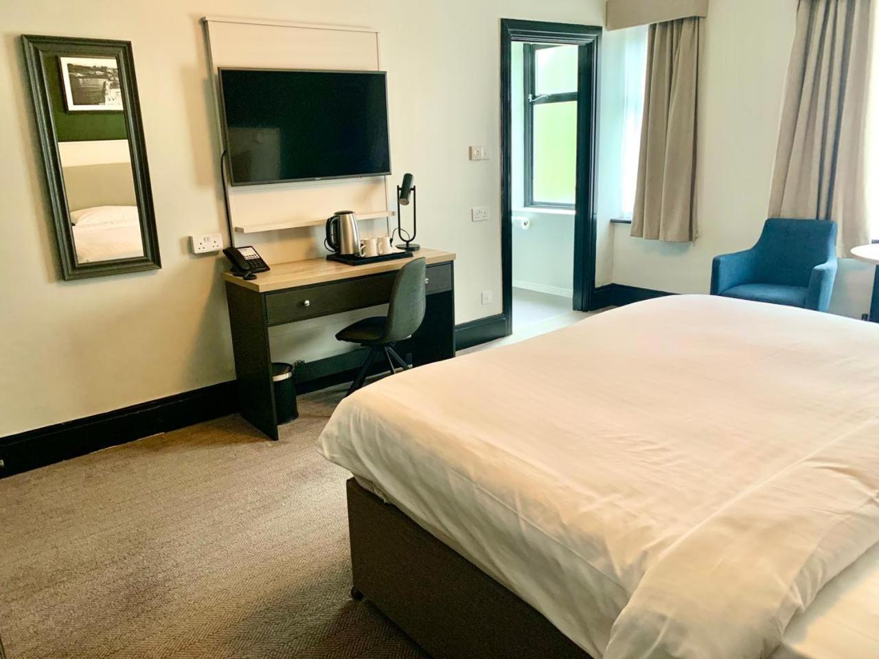 Park Inn By Radisson ボーンマス エクステリア 写真